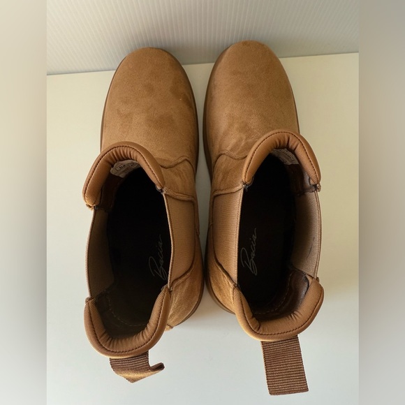 Women's Slip On Chelsea Ankle Boots Size 9 - Picture 5 of 12